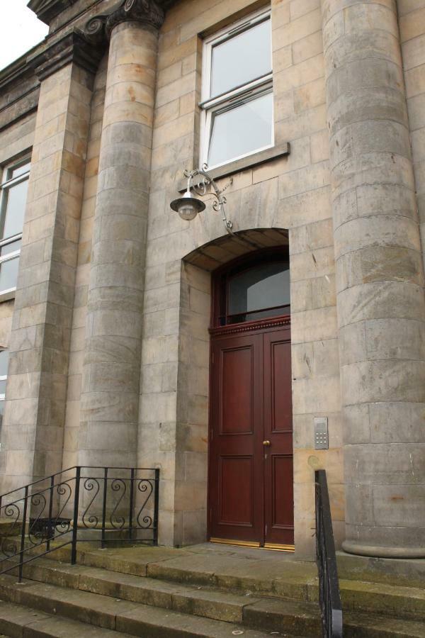 The Bell Tower Apartment Inverness Exterior photo